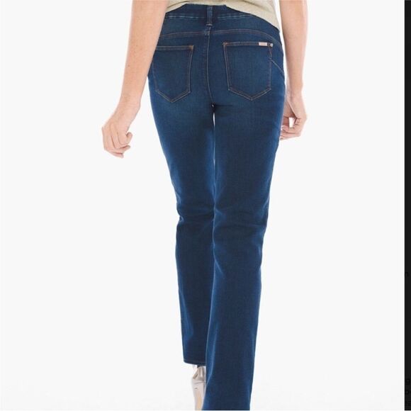 Chico’s | SO Lifting Straight Leg Dark Wash Blue Denim Jeans SZ 0.5 Short - Picture 3 of 16